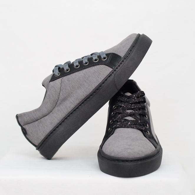 Tenis Pascual gris