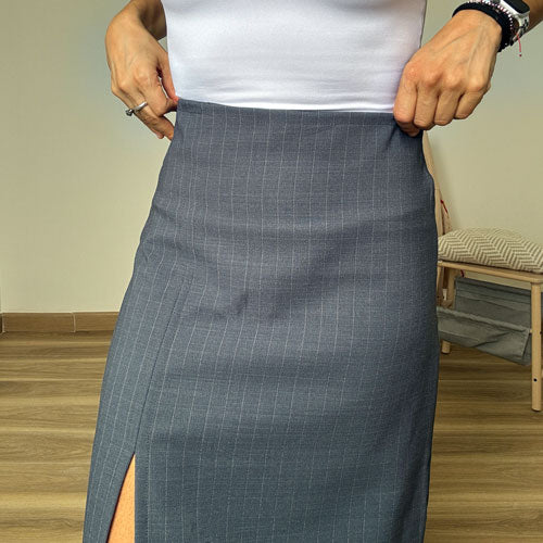Falda lapiz gris