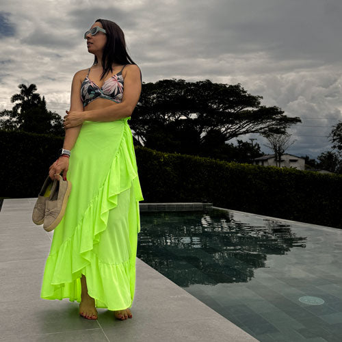 Falda verde vibrante