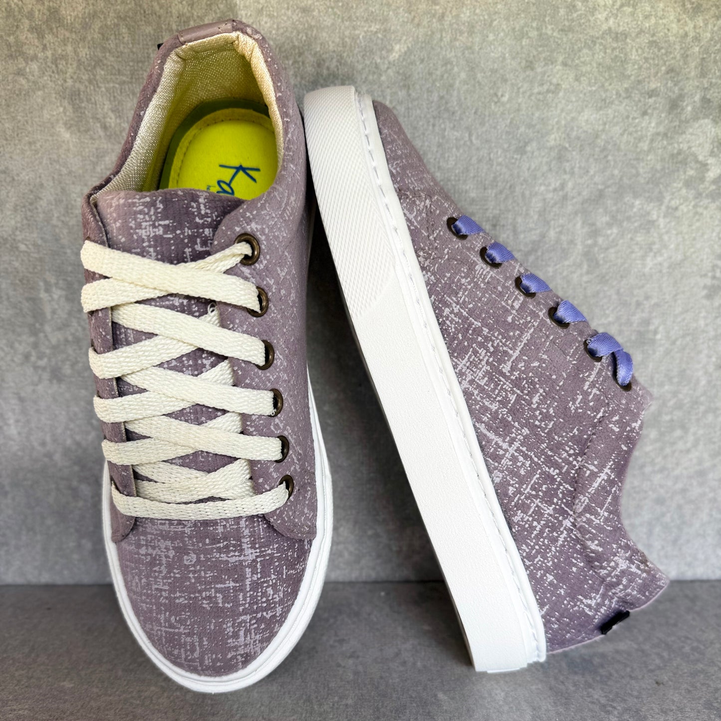 Tenis nube mora