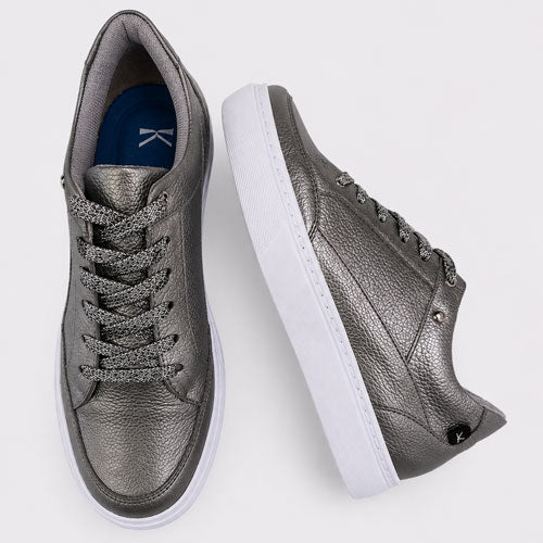 Tenis Plata · Cuero metalizado