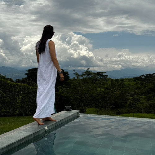 Salida de baño blanca