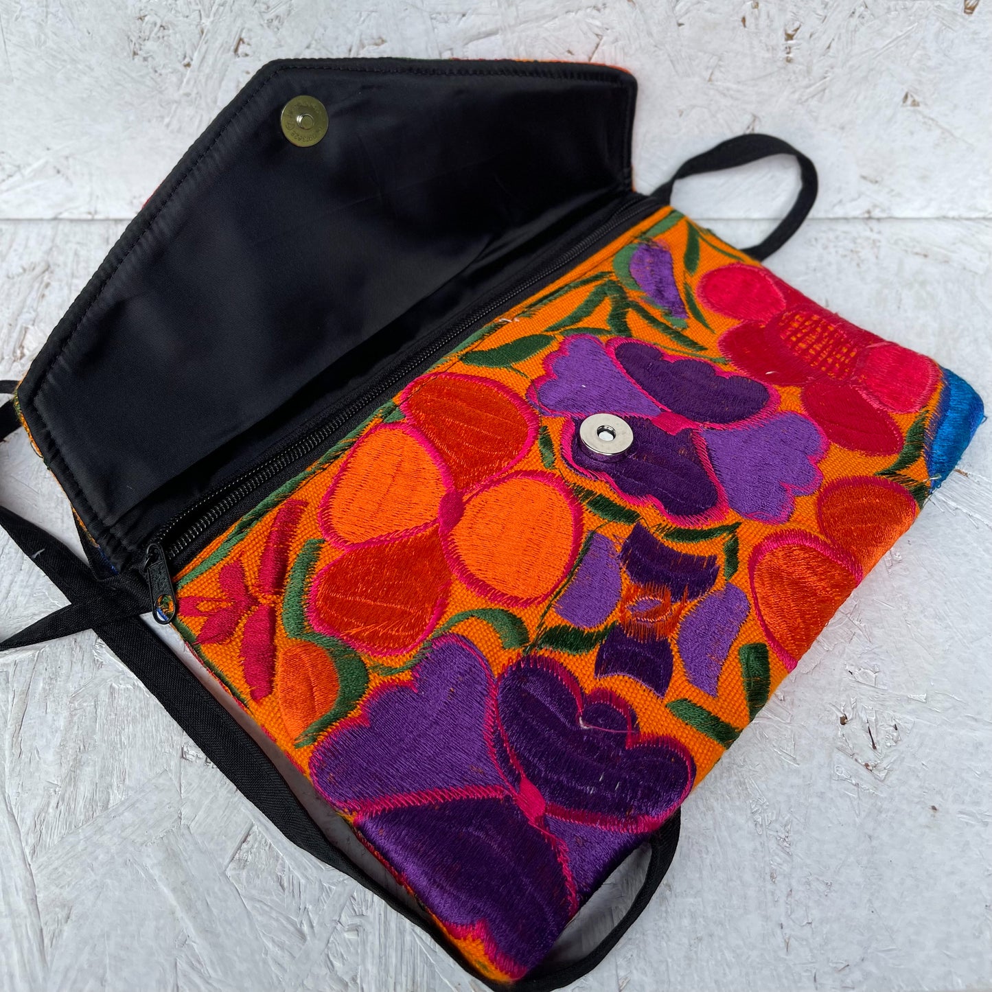 Bolso bordado
