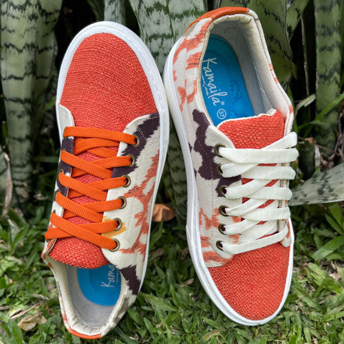 Tenis arabescos naranja