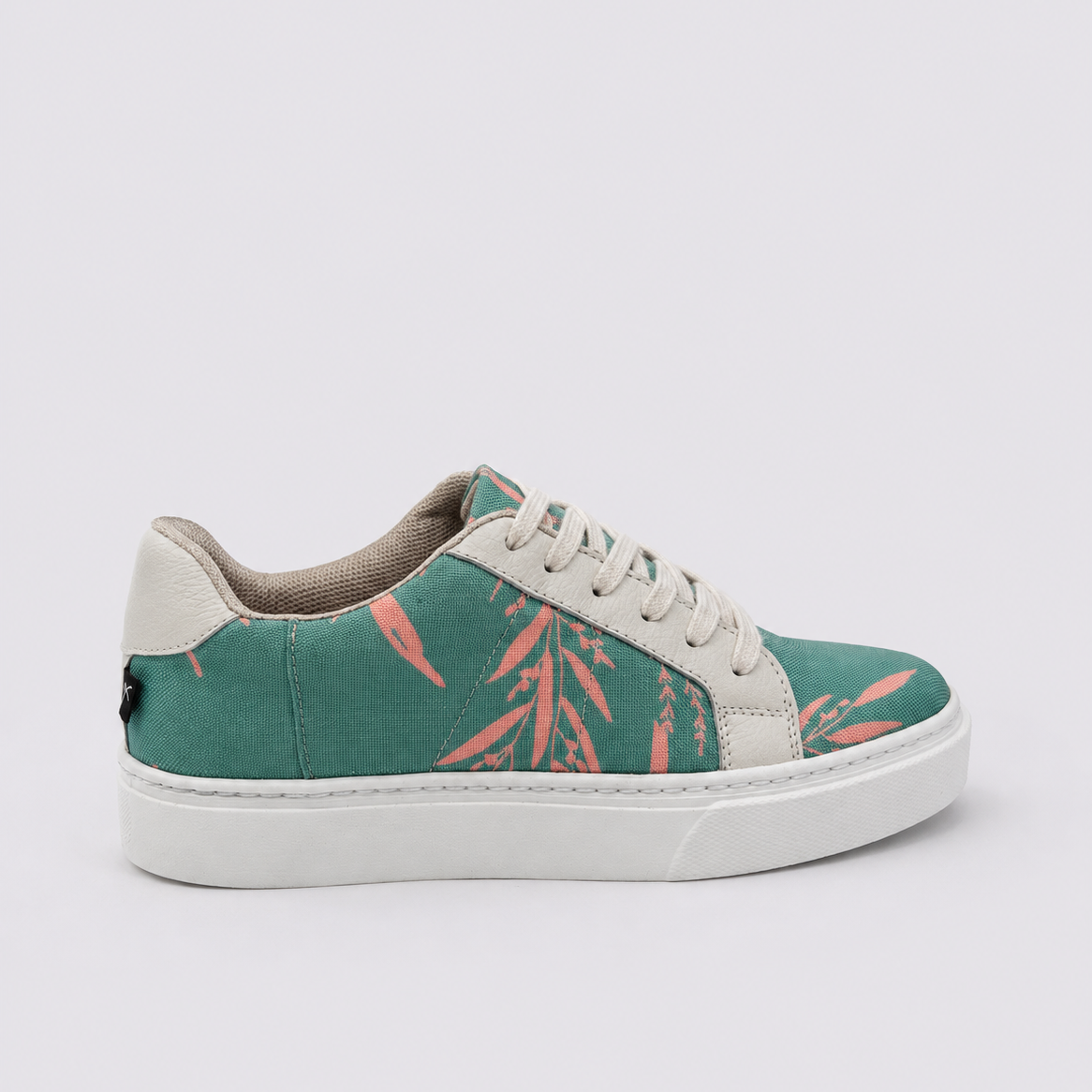 Tenis Saturno