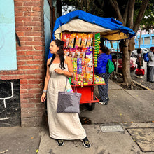 Cargar imagen en el visor de la galería, Vestido lino crema
