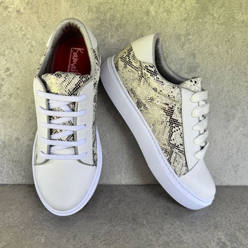 Tenis serpiente blanco