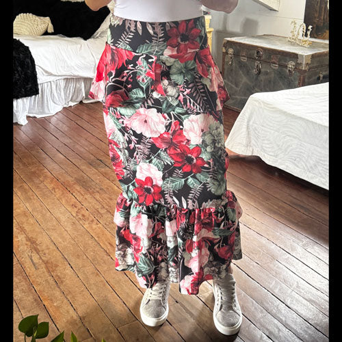 Red rose skirt
