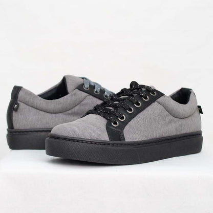 Tenis Pascual gris