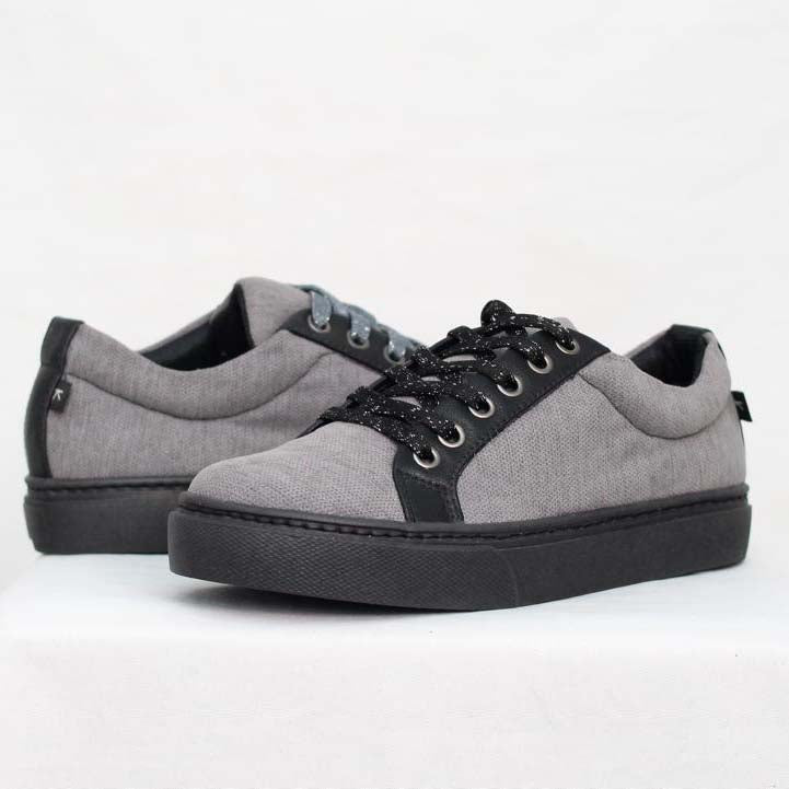 Tenis Pascual gris