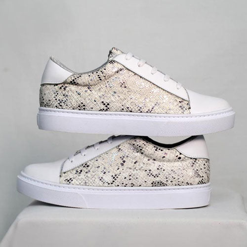 Tenis serpiente blanco