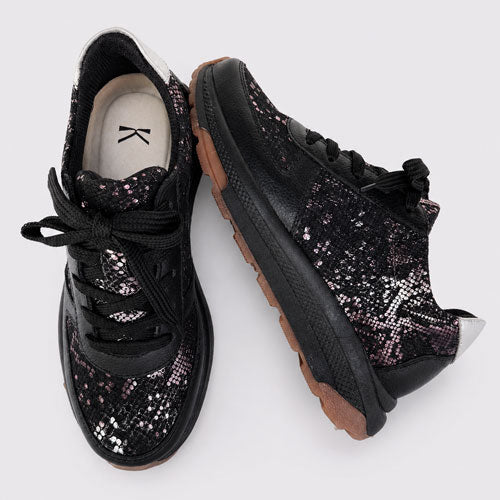 Tenis serpiente negro