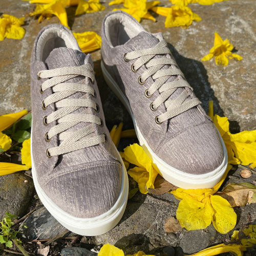 Tenis potasio gris